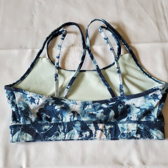 Ladies active wear top - Picture 2 of 5